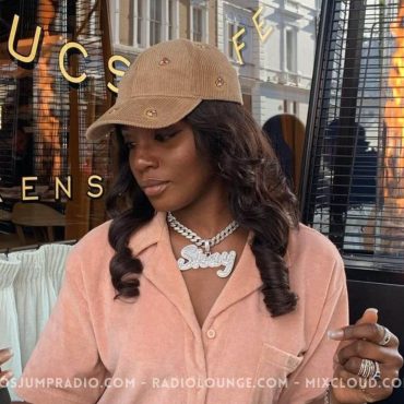 Looking for a WomanCrushWednesday who's as powerful as her voice? Look no further than Seyi Shay, the Nigerian singer-songwriter redefining Afrobeats!